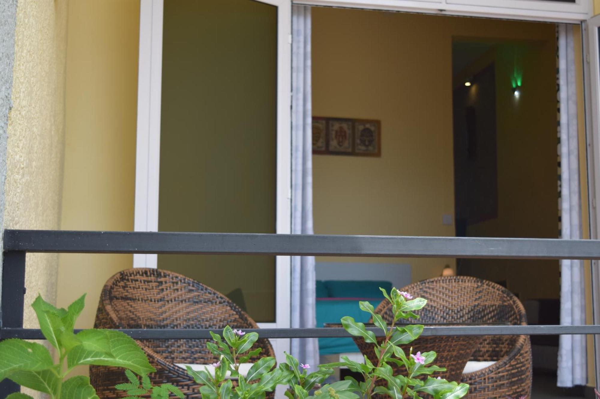 Baywatch Apartment La Gaulette Ngoại thất bức ảnh