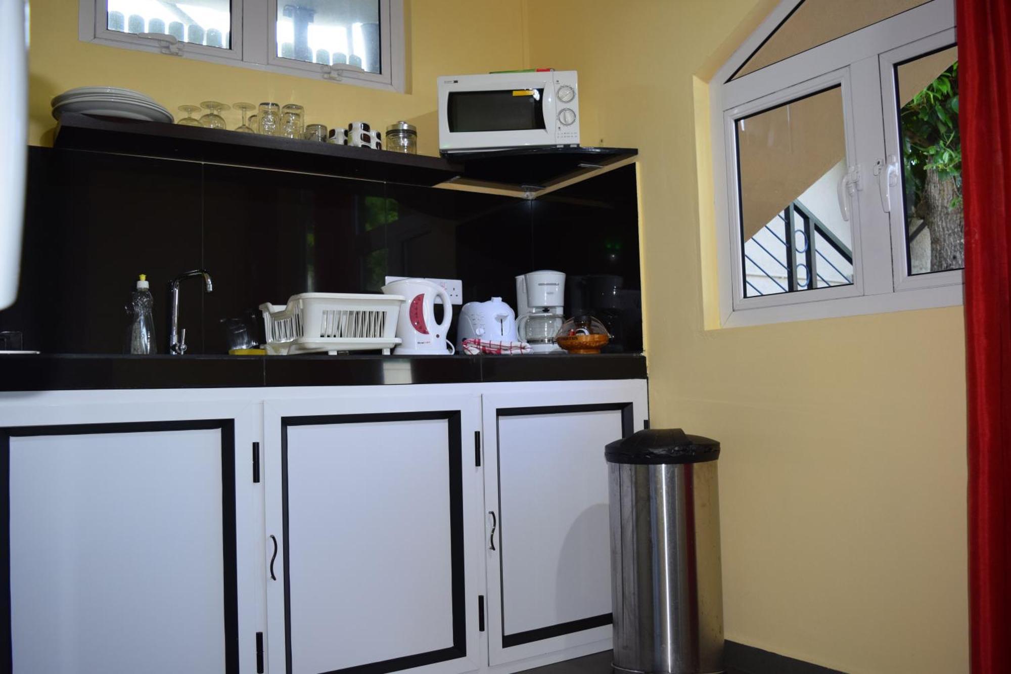 Baywatch Apartment La Gaulette Ngoại thất bức ảnh