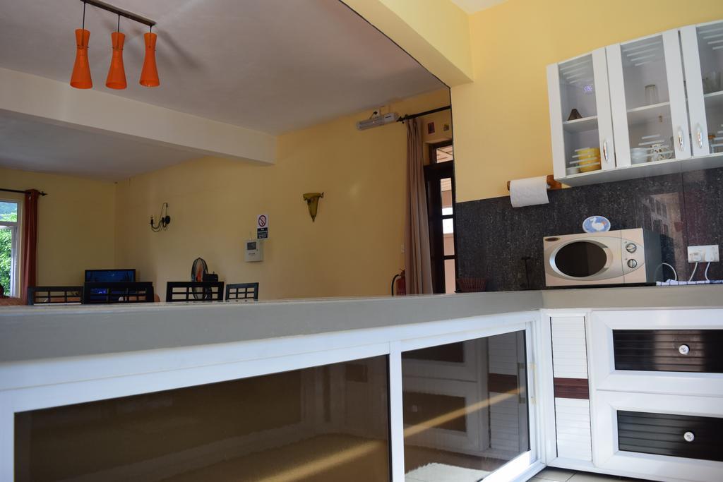 Baywatch Apartment La Gaulette Ngoại thất bức ảnh