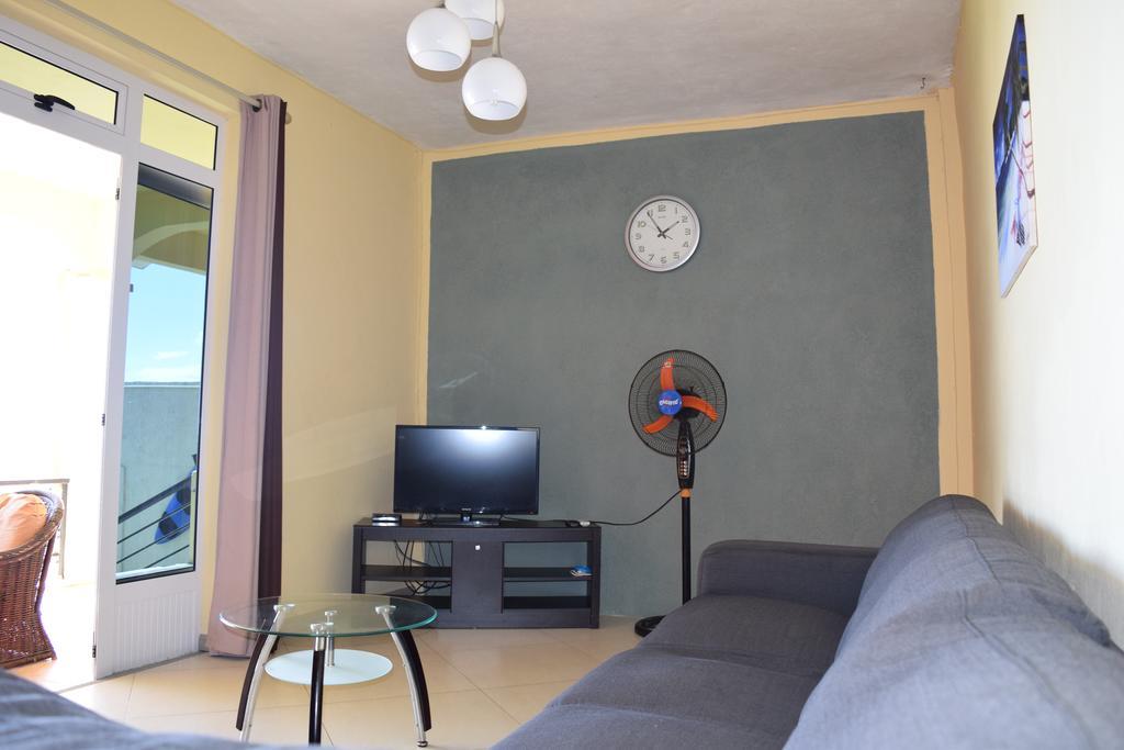 Baywatch Apartment La Gaulette Ngoại thất bức ảnh