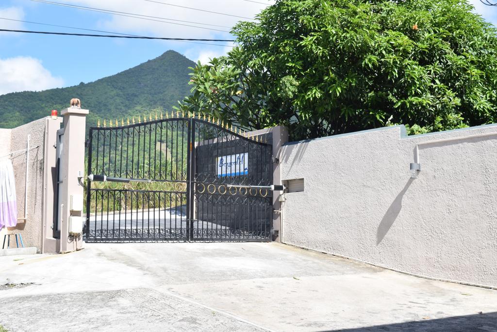 Baywatch Apartment La Gaulette Ngoại thất bức ảnh