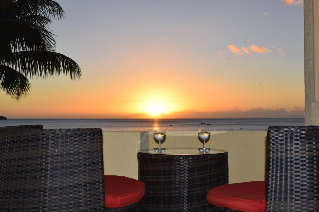 Baywatch Apartment La Gaulette Ngoại thất bức ảnh